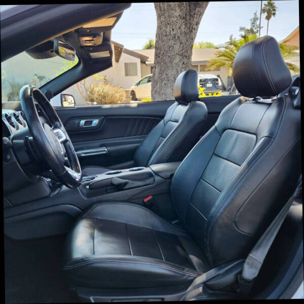 2021 Ford Mustang EcoBoost Premium