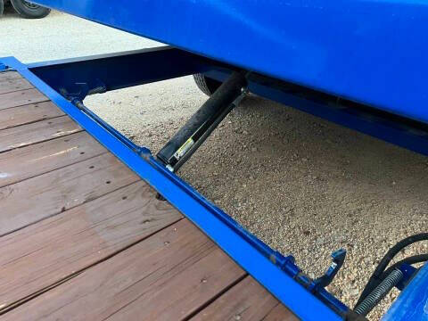 2024 RAWMAXX 28FT GOOSE TILT