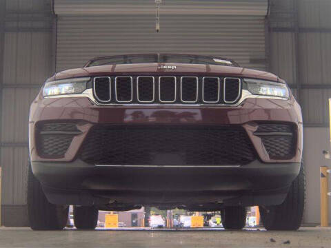 2023 Jeep Grand Cherokee Laredo
