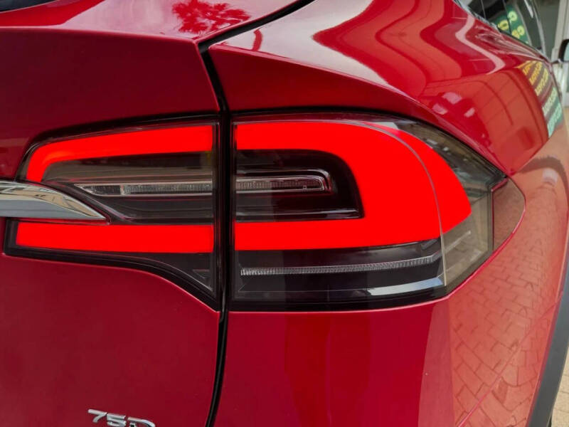 2017 Tesla Model X 75D