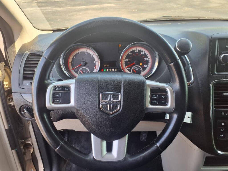 2013 Dodge Grand Caravan SE