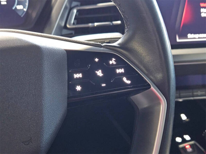 2022 Audi Q4 e-tron quattro Premium 50