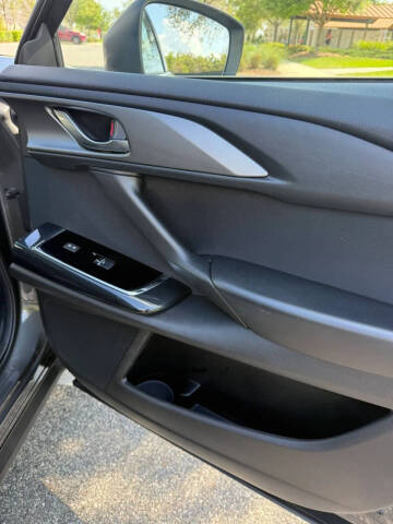 2019 Mazda CX-9 Sport