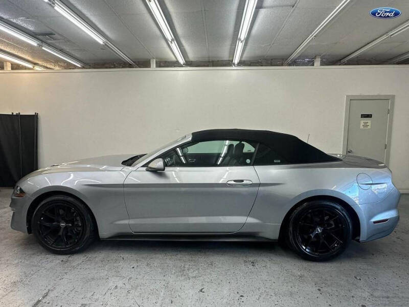 2022 Ford Mustang