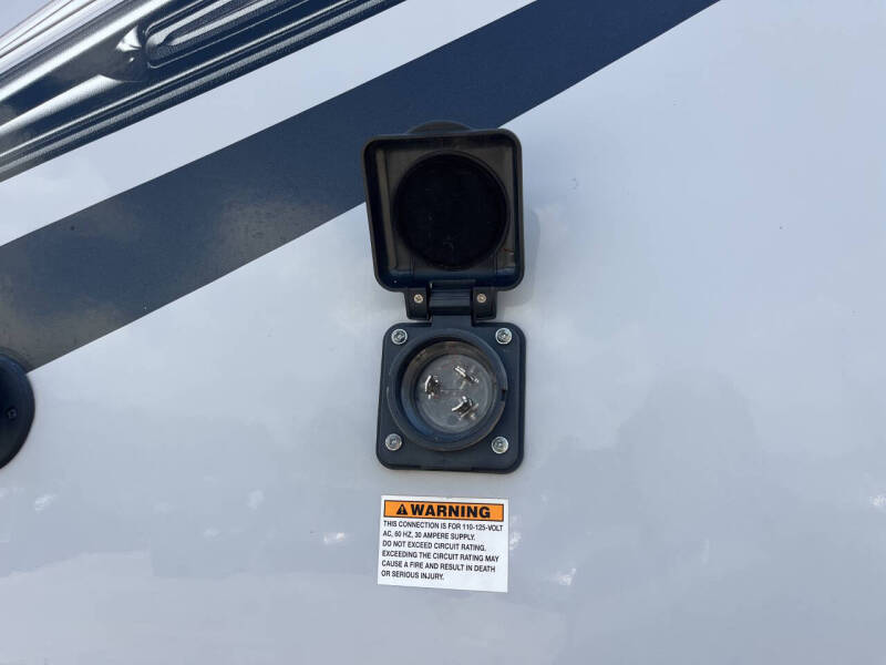 2020 Palomino BACKPACK EDITION