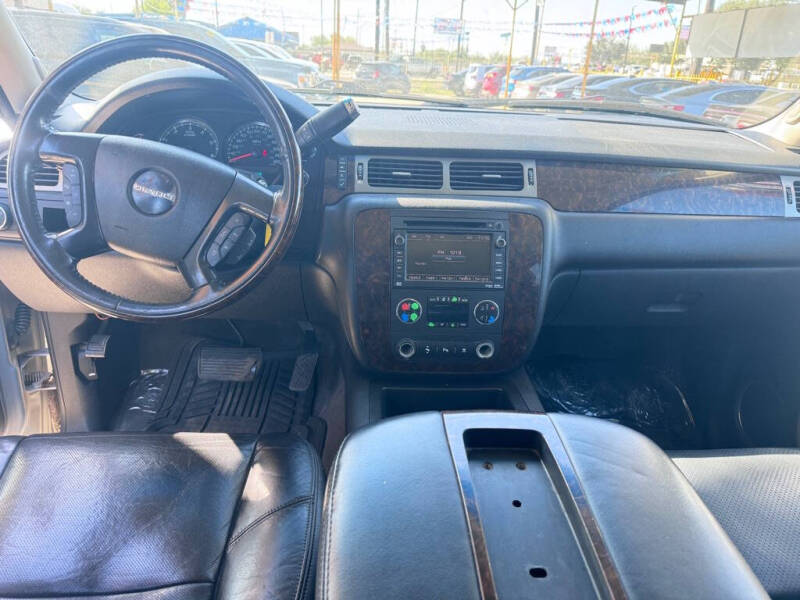 2011 GMC Yukon Denali