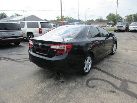 2014 Toyota Camry SE