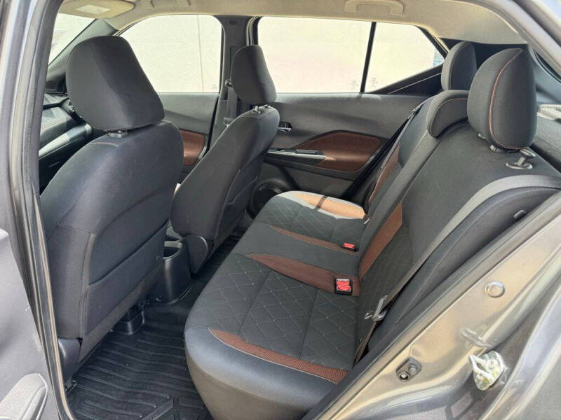 2018 Nissan Kicks SR