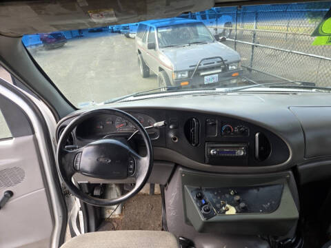 1999 Ford E-Series E-450 SD