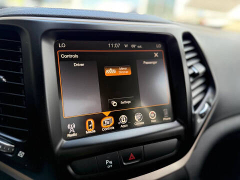 2017 Jeep Cherokee 75th Anniversary