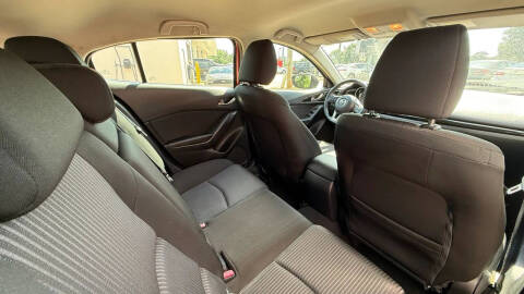 2015 Mazda MAZDA3 i Touring