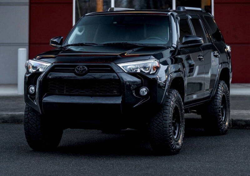 2020 Toyota 4Runner SR5's photo