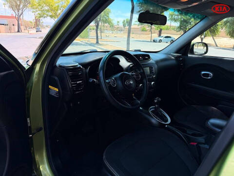 2016 Kia Soul +