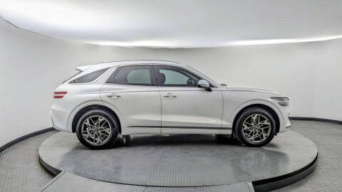 2022 Genesis GV70 2.5T Standard