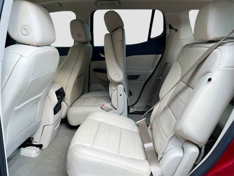 2022 GMC Acadia Denali