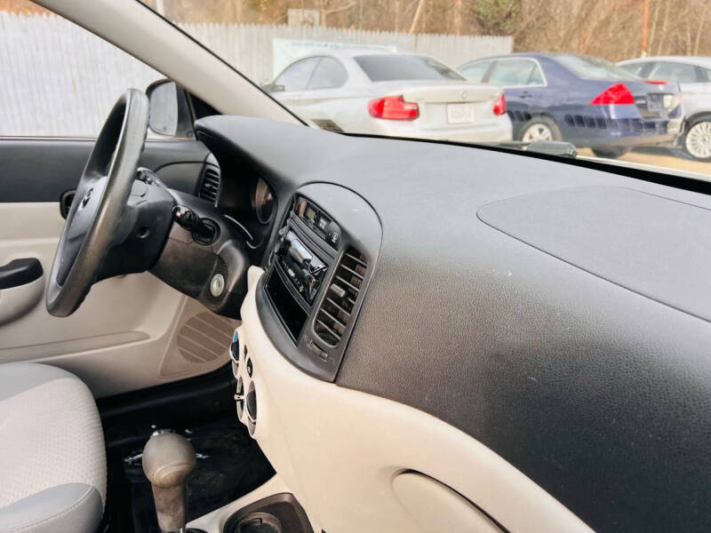 2010 Hyundai Accent GS