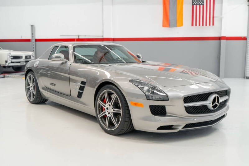 2012 Mercedes-Benz SLS AMG null photo 6