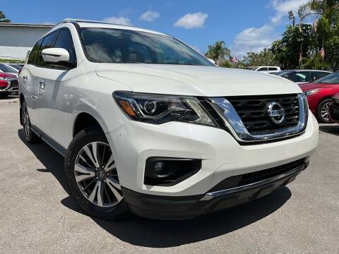 2017 Nissan Pathfinder for sale at NOAH AUTOS in Hollywood FL