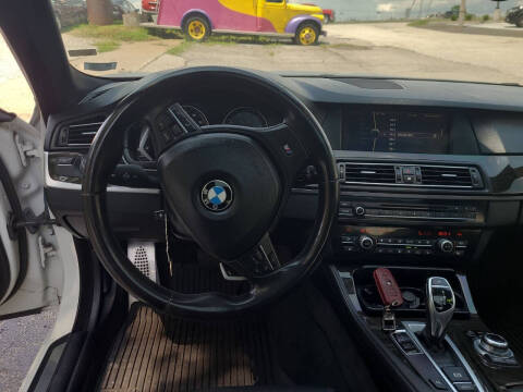 2012 BMW 5 Series 550i