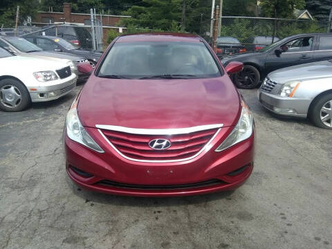 2011 Hyundai Sonata for sale at Six Brothers Mega Lot in Youngstown OH