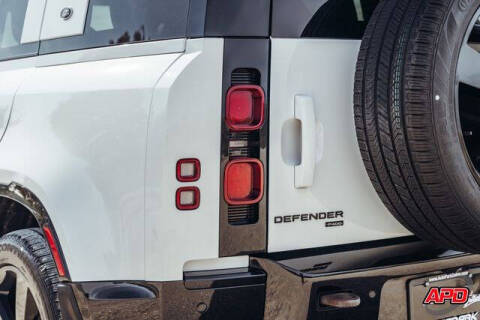 2022 Land Rover Defender 110 X-Dynamic HSE