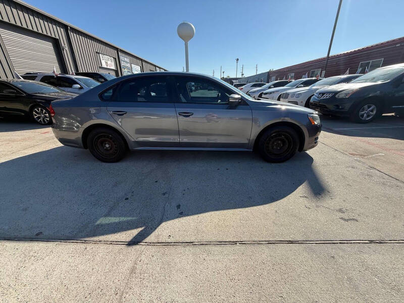 2014 Volkswagen Passat 1.8T S