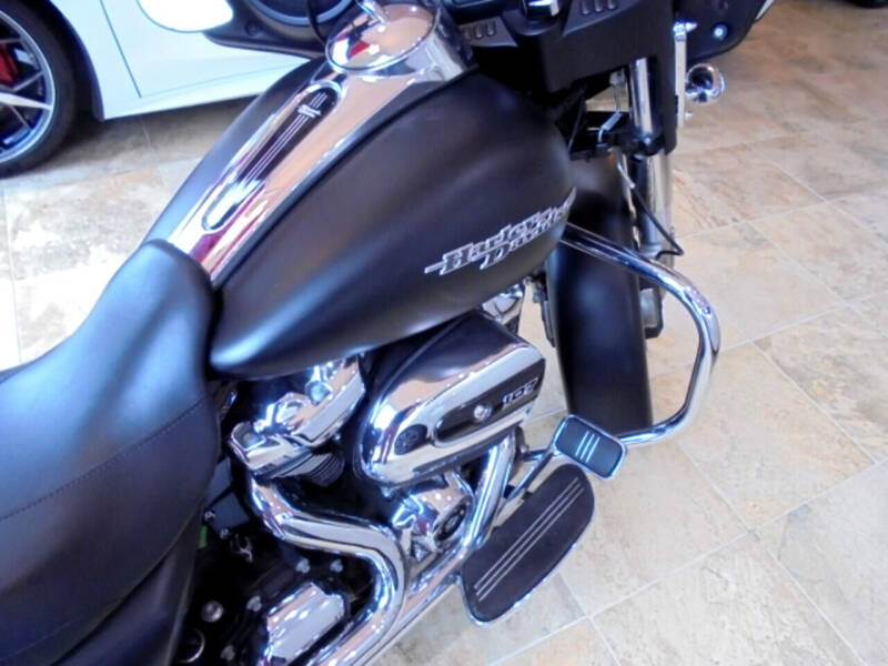 2017 Harley-Davidson Street Glide