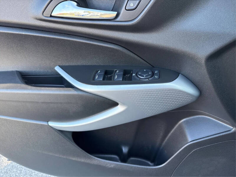 2025 Chevrolet Trax RS