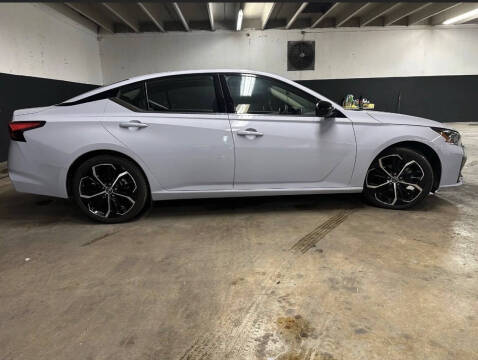 2024 Nissan Altima 2.5 SR