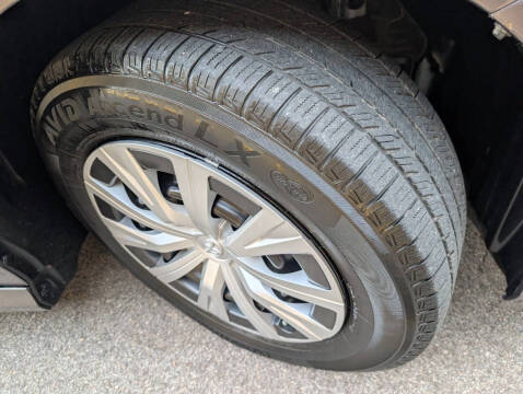 2018 Toyota Camry Hybrid LE