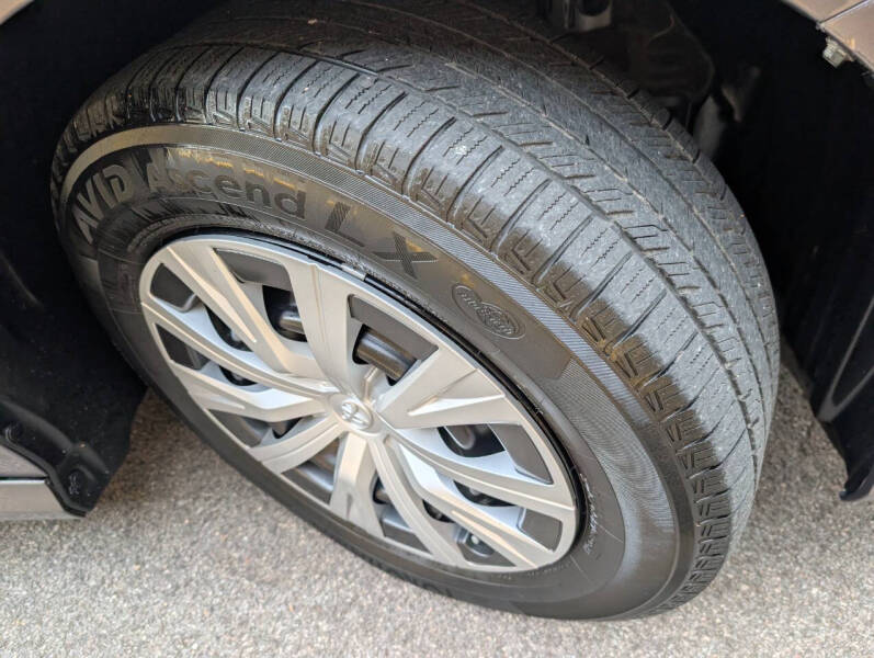 2018 Toyota Camry Hybrid LE