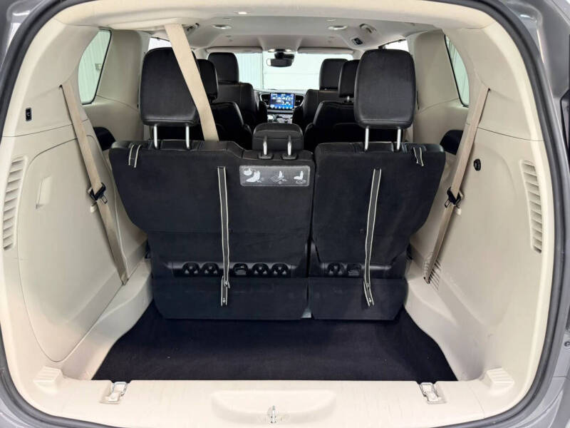 2021 Chrysler Pacifica Touring L