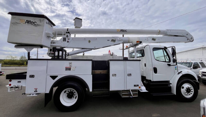 2013 Freightliner M2 106