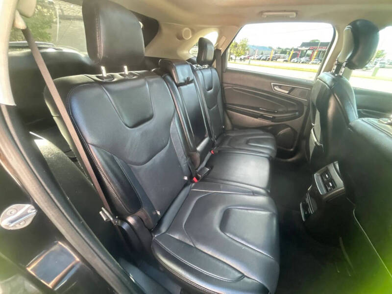 2019 Ford Edge Titanium