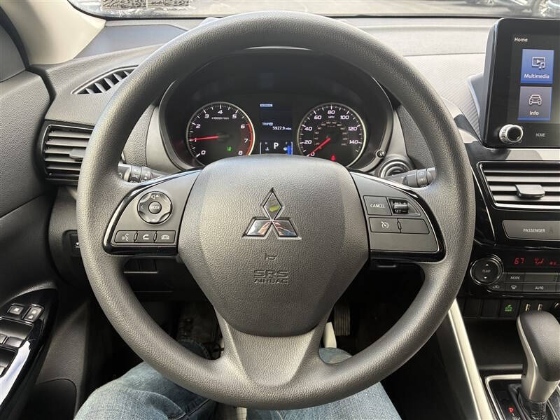 2024 Mitsubishi Eclipse Cross LE