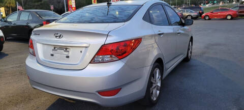 2012 Hyundai Accent GLS