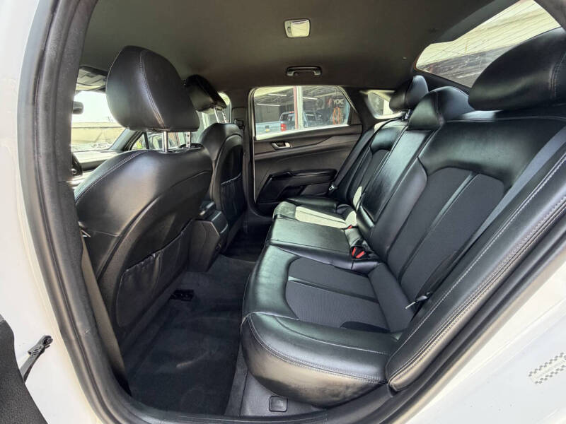 2021 Kia K5 GT-Line