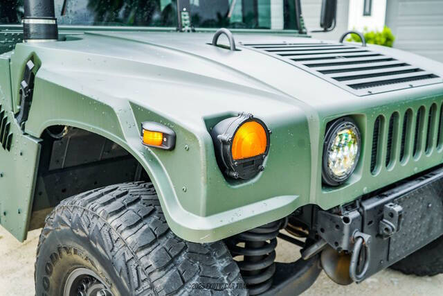 2001 AM General Hummer