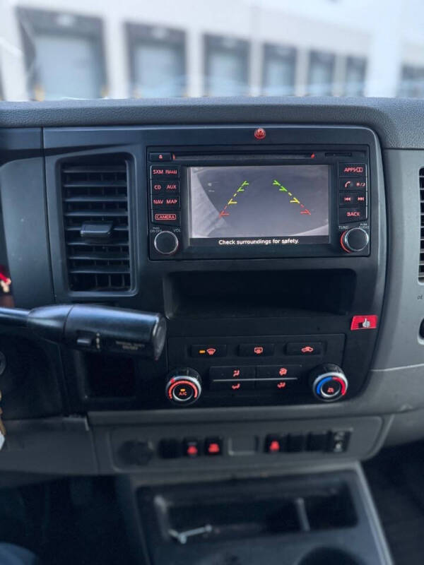 2016 Nissan NV 2500 HD SV