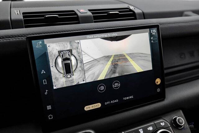 2024 Land Rover Defender 130 P400 X-Dynamic SE