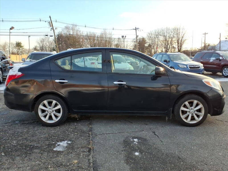 2014 Nissan Versa 1.6 SL