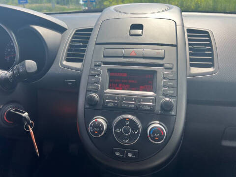 2013 Kia Soul +