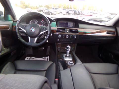 2009 BMW 5 Series 528i