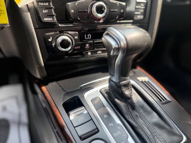 2014 Audi A4 2.0T quattro Premium Plus