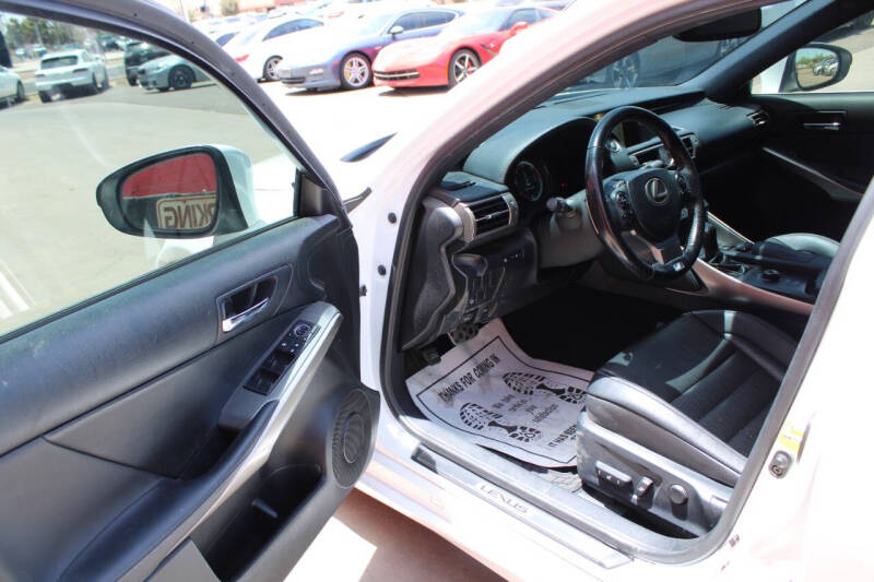 2016 Lexus IS 200t