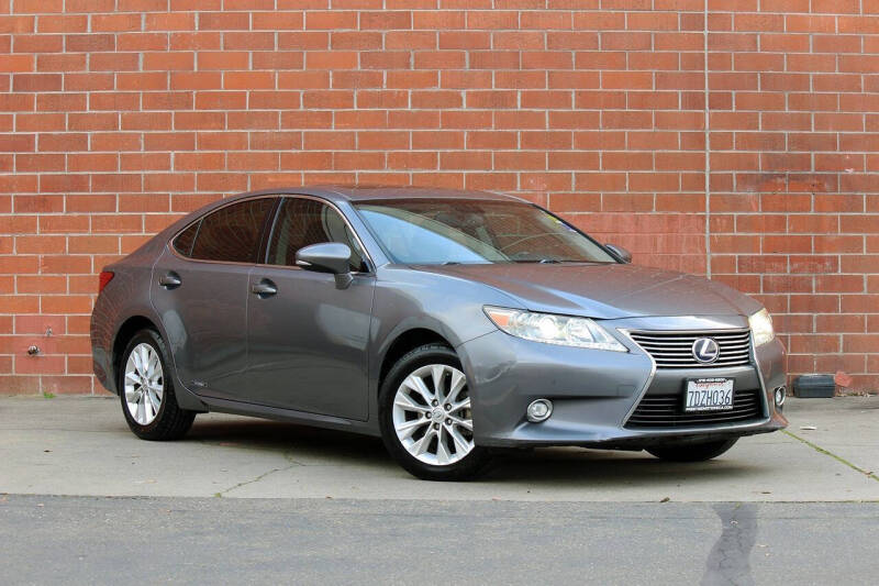2014 Lexus ES 300h