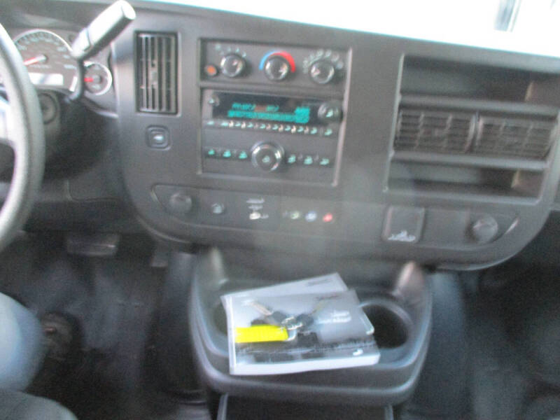 2022 GMC Savana 2500