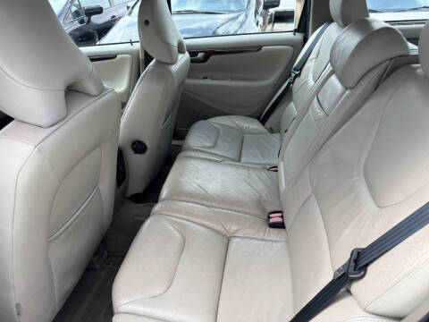 2007 Volvo V70 2.4
