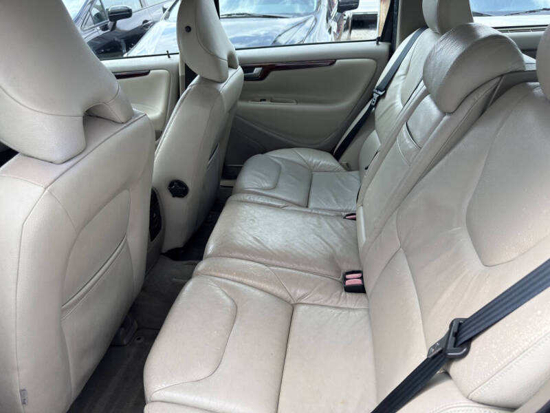 2007 Volvo V70 2.4