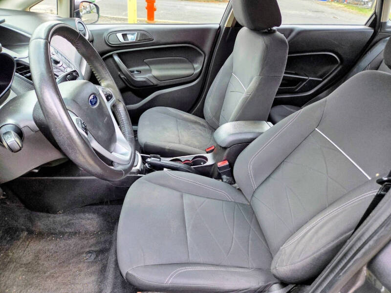 2014 Ford Fiesta SE